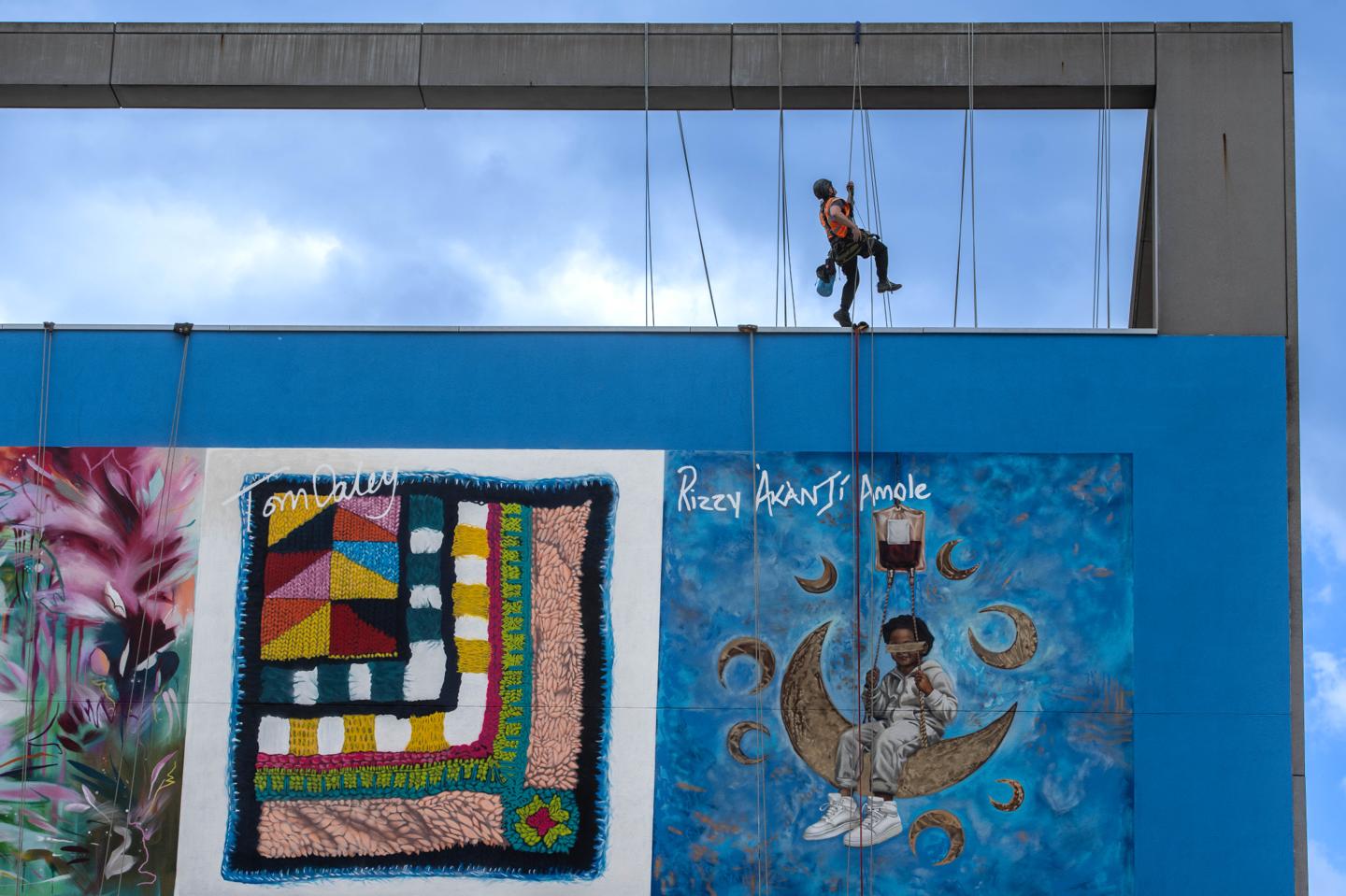 Abseil artists — 39